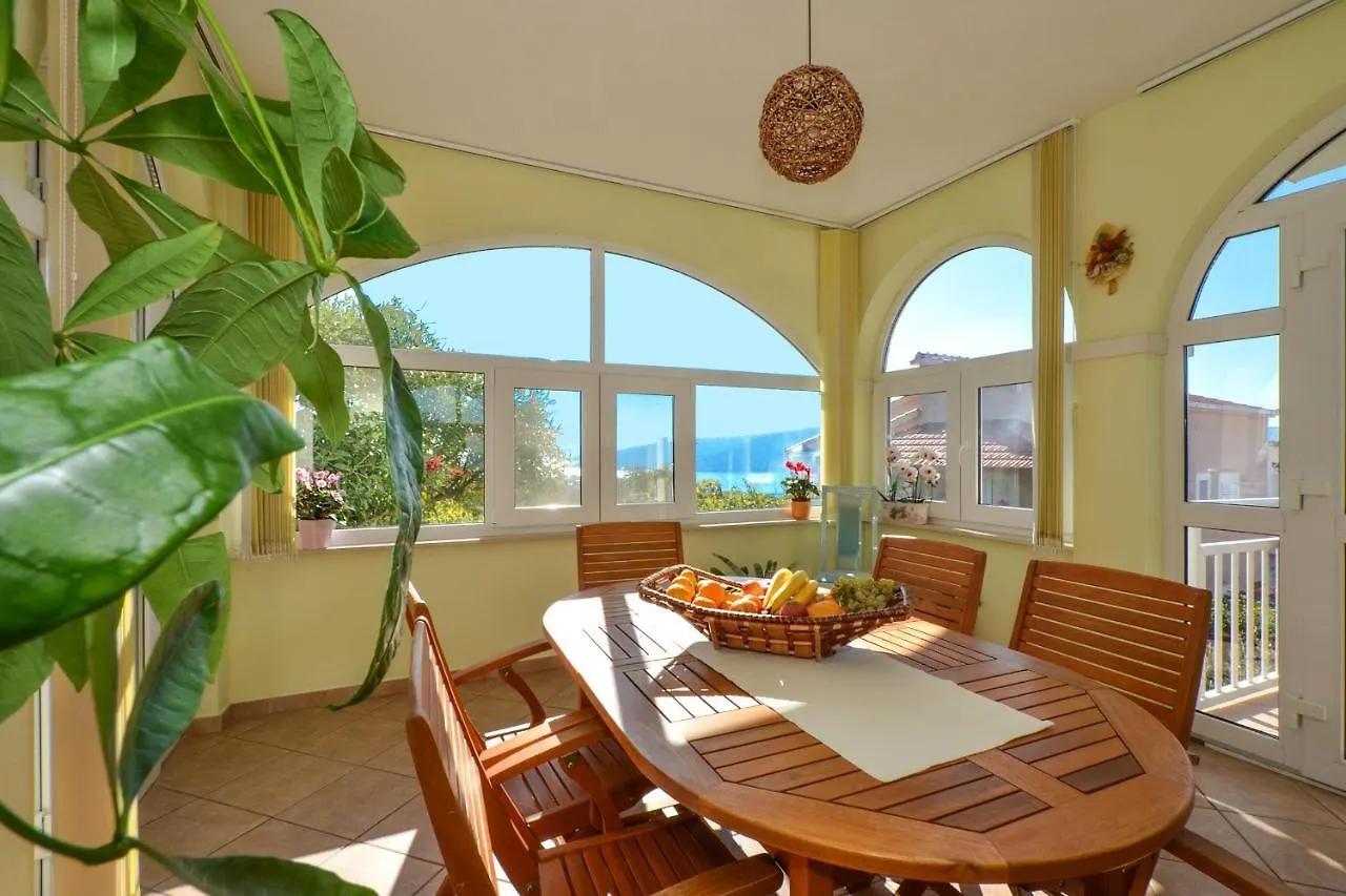Apartment Una Seget Vranjica 0*,  Kroatië