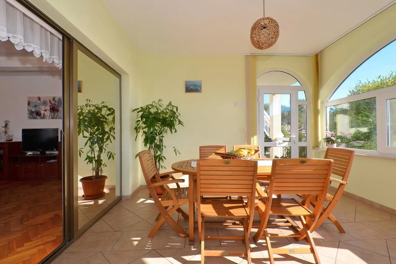 Apartment Una Seget Vranjica Croatia